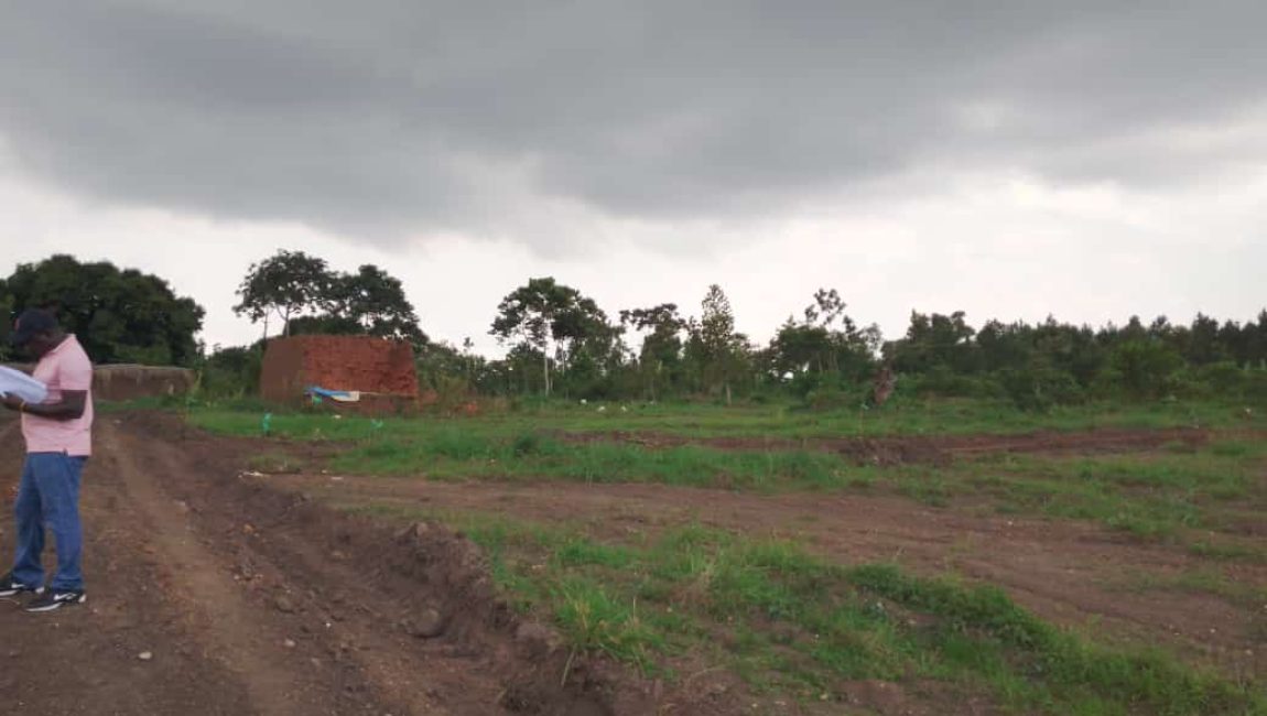 Buwambo – Banda Estate